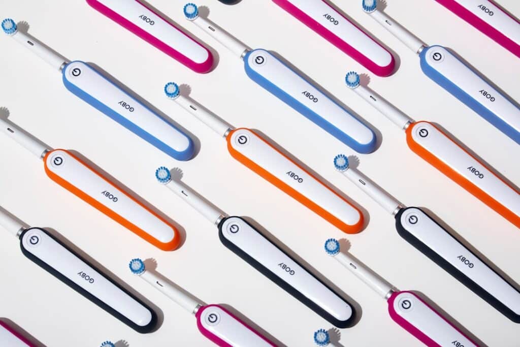 Photo Toothbrush and floss