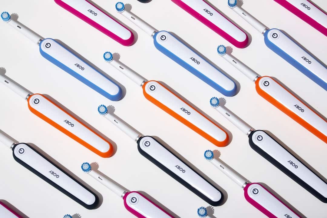 Photo Toothbrush and floss