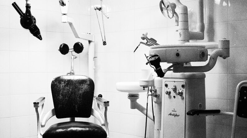 Photo "Your Search Ends Here: Top-rated Dentists Who Accept Medicare Near You"